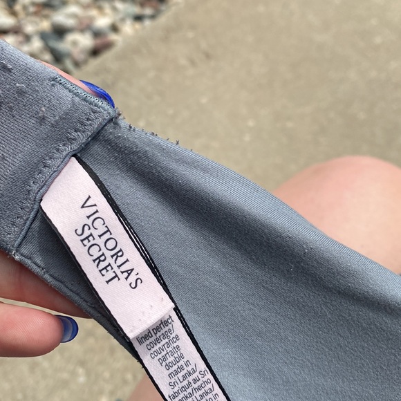 Victoria’s Secret Body by Victoria Lined Perfect Bra - 34 DDD - Picture 6 of 7